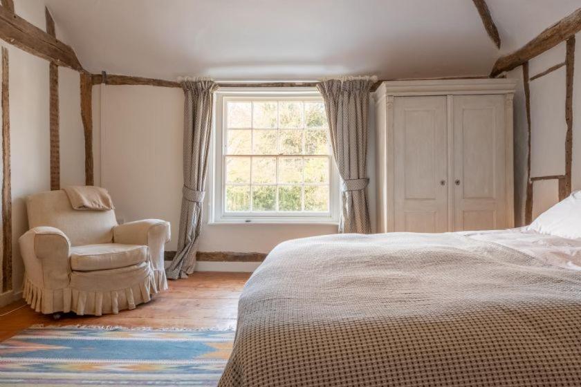 River House Kersey Екстериор снимка