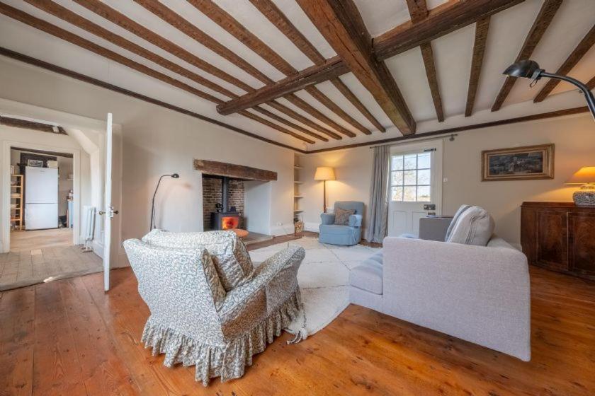 River House Kersey Екстериор снимка